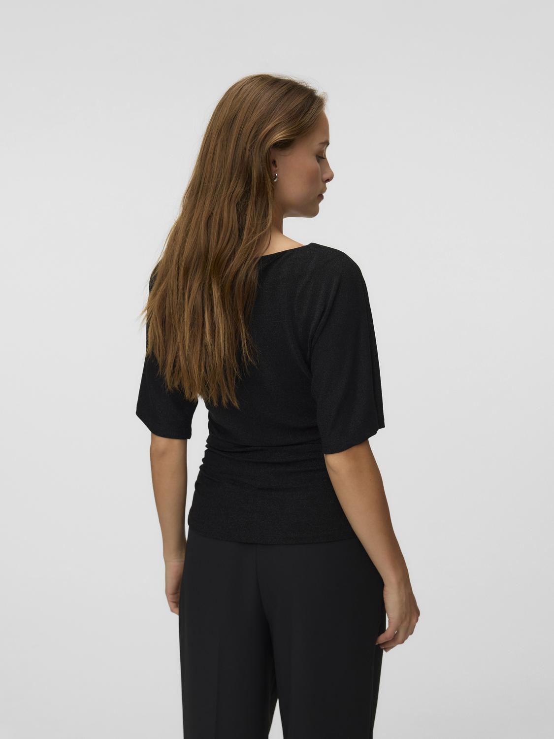 model_shot-back